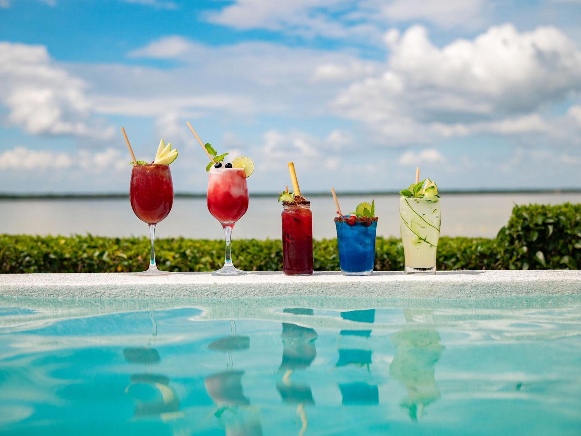Orchid Bay Resort โคโรซอล ภายนอก รูปภาพ